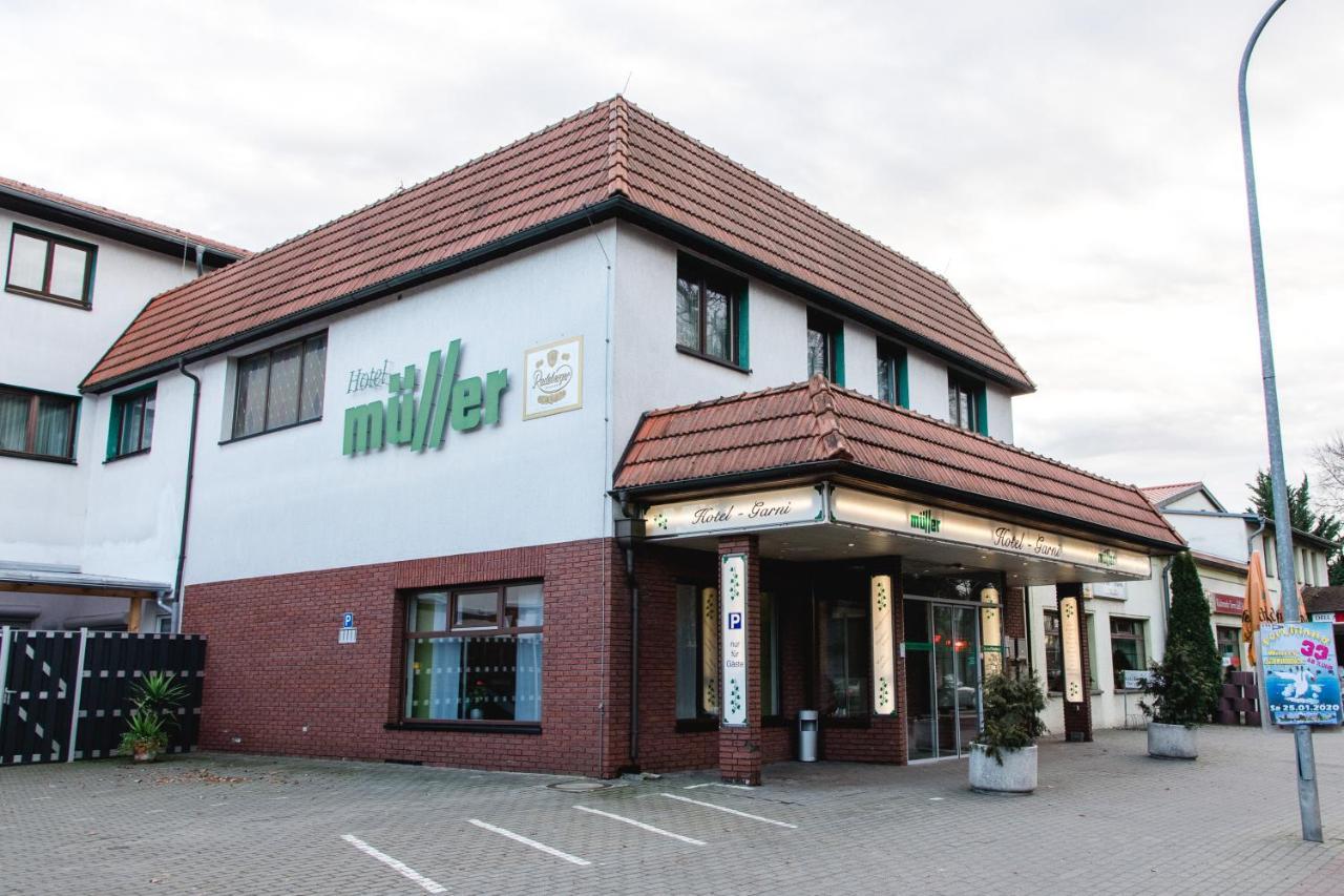 Hotel Mueller Genthin Bagian luar foto