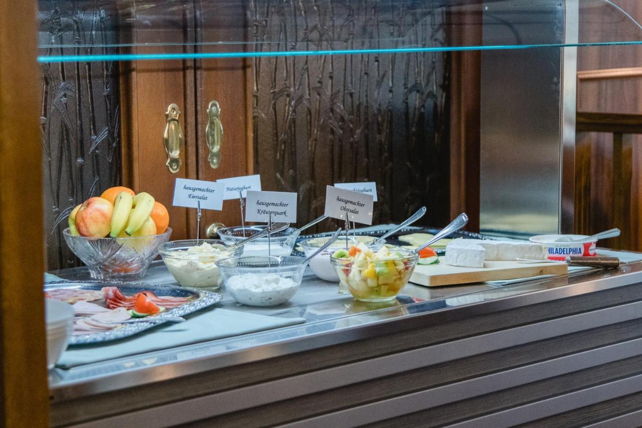 Hotel Mueller Genthin Bagian luar foto