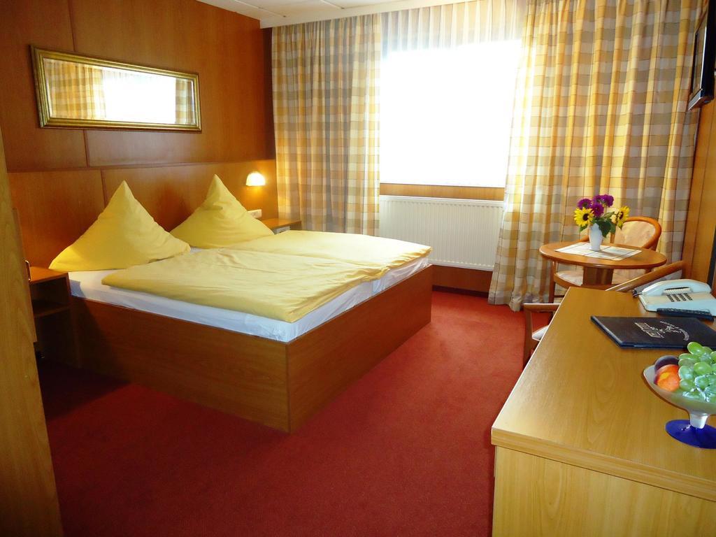 Hotel Mueller Genthin Ruang foto