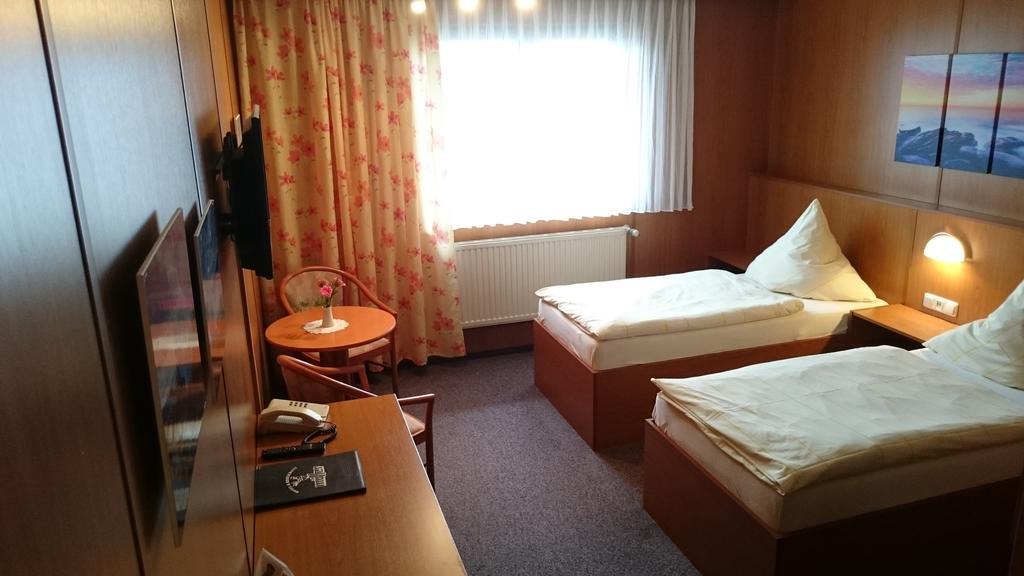 Hotel Mueller Genthin Ruang foto